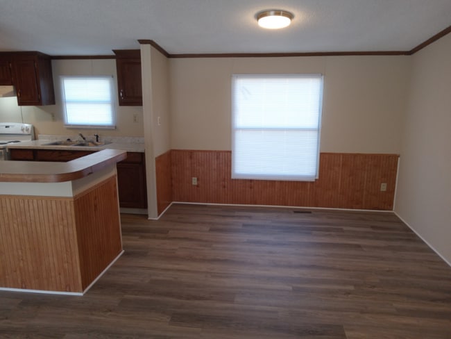 Building Photo - 53 Windsong Ln