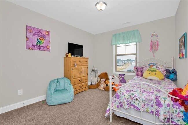 Building Photo - 5344 Debut Ave