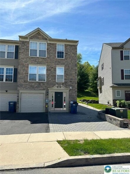 Building Photo - 112 Knollwood Dr