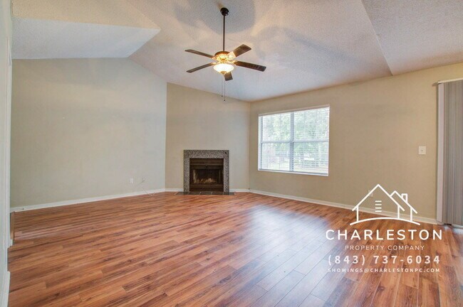 Building Photo - 7945 Timbercreek Ln