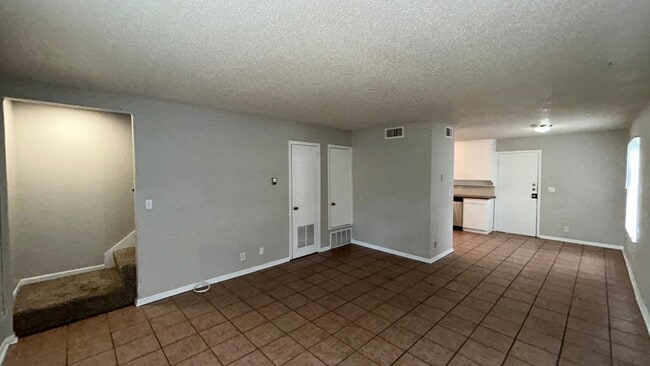 Building Photo - Hidden Gem, Walking distance to TCU!
