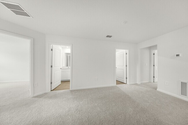 Building Photo - 4903 SW 81st Lp