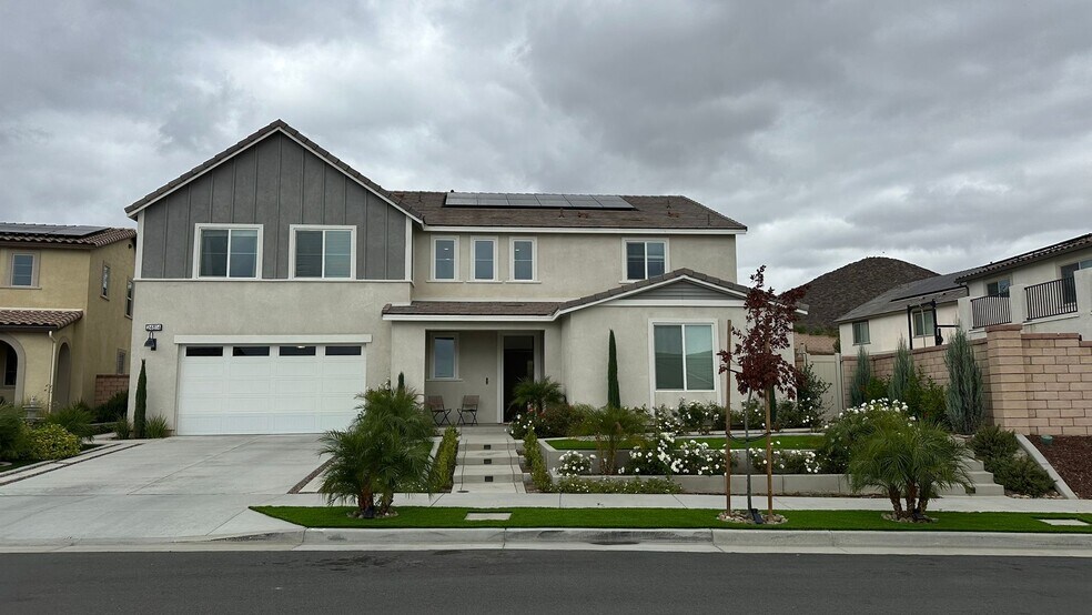 Primary Photo - 24814 Woodley Cir