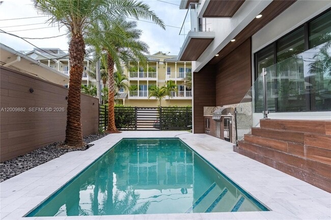 Building Photo - 5601 N Ocean Dr
