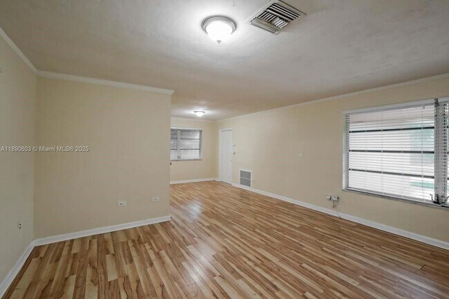 Building Photo - 7944 Meridian St