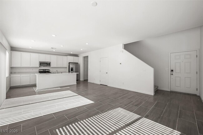 Building Photo - 8327 Aurora Rdg Ave