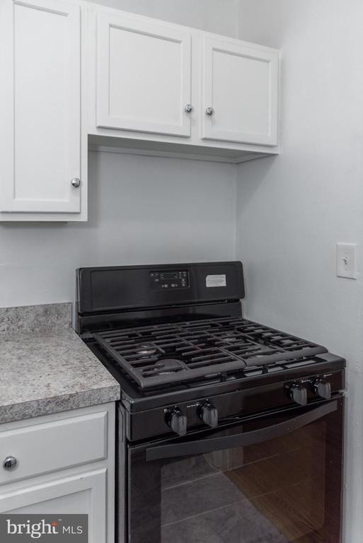 Building Photo - 7607 Eastern Ave NW