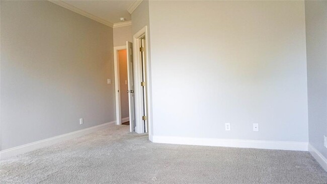 Building Photo - 9537 Greythorne Way