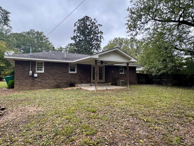 Building Photo - 2409 Ruth St