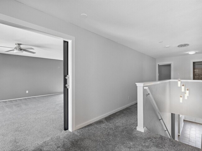 Building Photo - 5304 Los Altos Rd