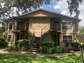 Building Photo - WATER AND GARBAGE INCLUDED - CLOSE TO USF