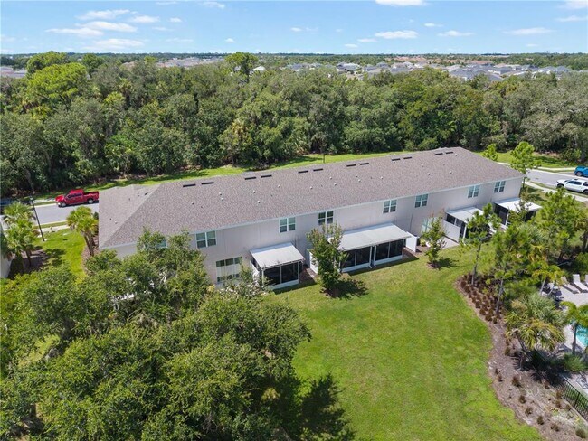 Building Photo - 10348 Oakside Dr