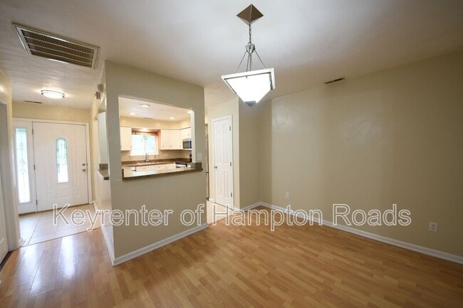 Building Photo - 5321 Bayside Rd