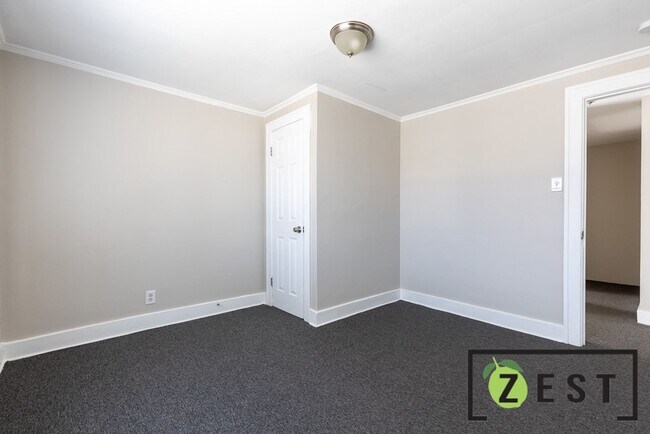 Building Photo - OPEN HOUSE-DECEMBER 18TH! 5PM-5:30PM! BEAUTIFULLY REMODELED - 3-Bedroom 1-Bathroom 2-Car Garage