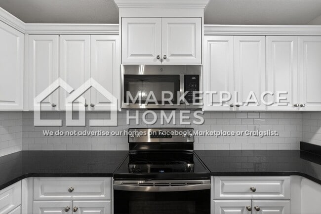 Building Photo - 2235 Perrins Ln