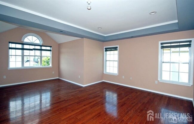 Building Photo - 41 Fritz Dr