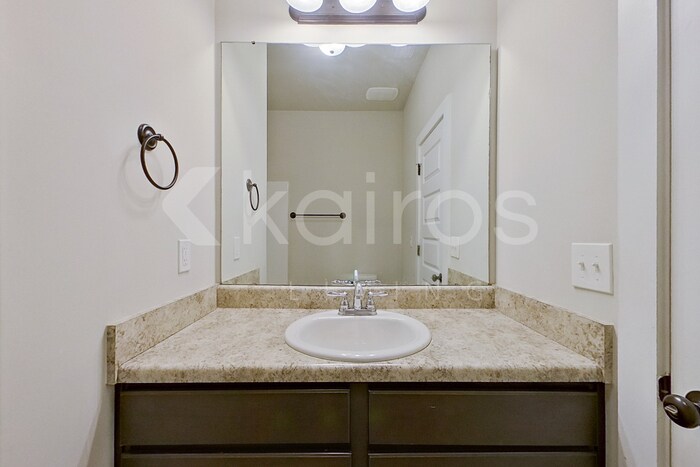 Building Photo - 26186 Valley Ridge Rd