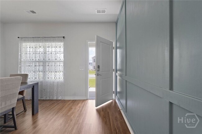 Building Photo - 28 Wild Silk Wy