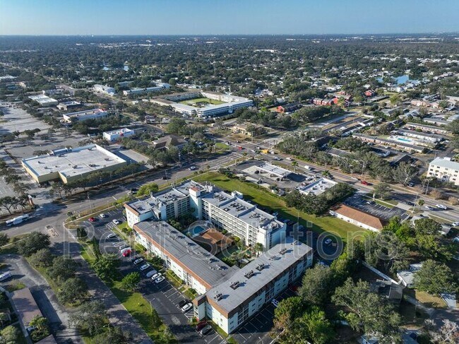 Building Photo - 801 83rd Ave N