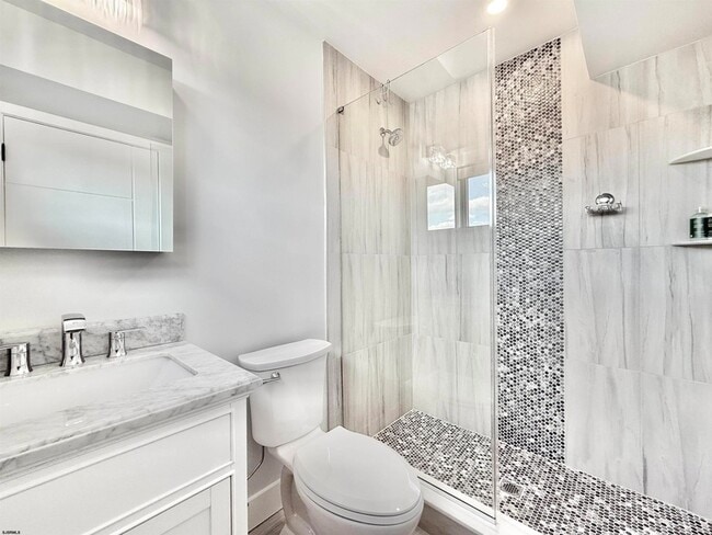 Building Photo - 100 S Frontenac Ave