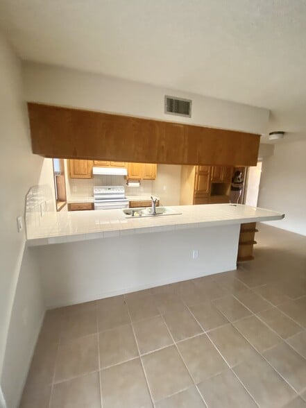 Building Photo - 4408 W 15th St