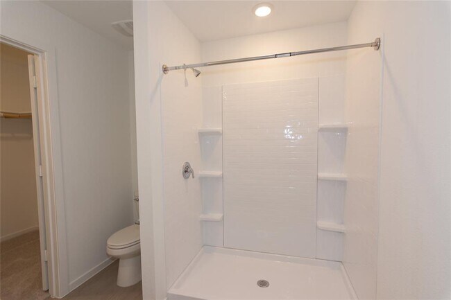 Building Photo - 137 Star Packer Ln