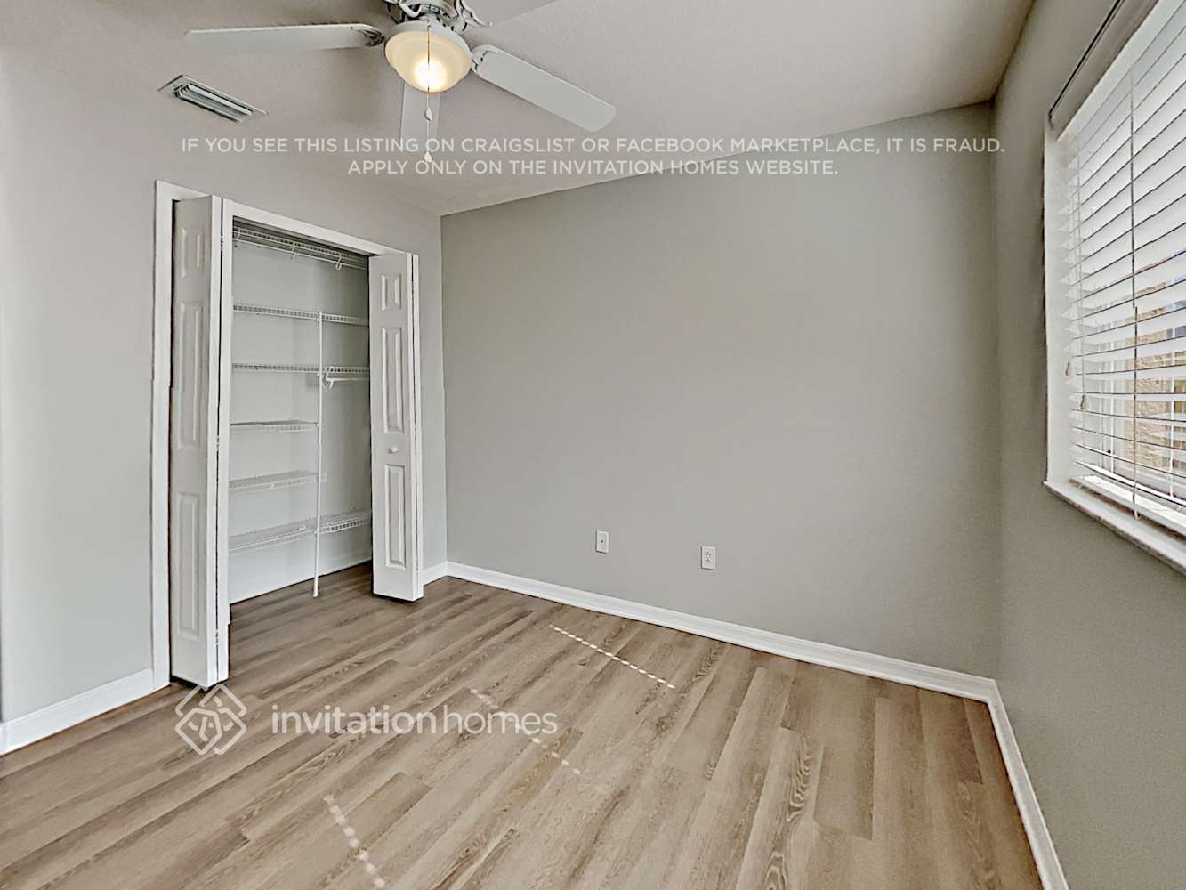 Building Photo - 1882 Sun Gazer Dr