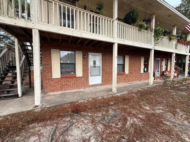 Building Photo - Gulf Breeze - Greenbriar Estates - 2 bedroom, 1 bathroom