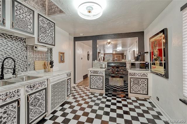 Building Photo - 1026 Inca St