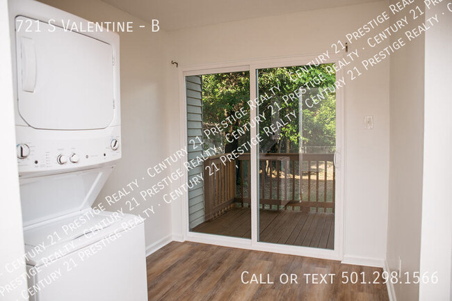 Building Photo - 721 S Valentine-B