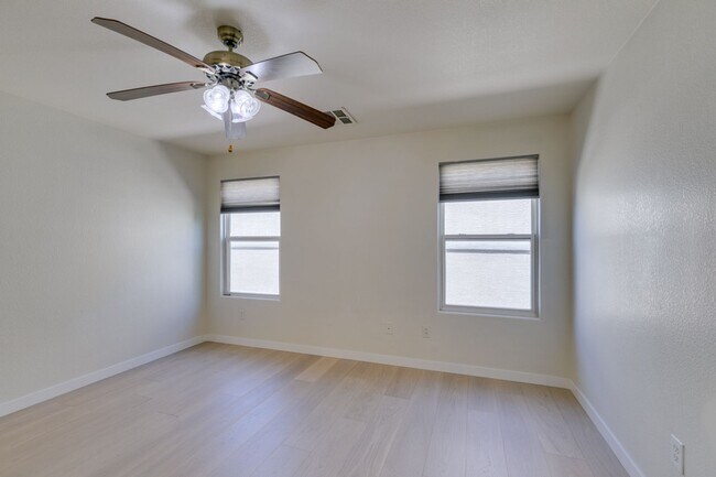 Building Photo - Bright & Inviting 3 Bedroom Home in 89148