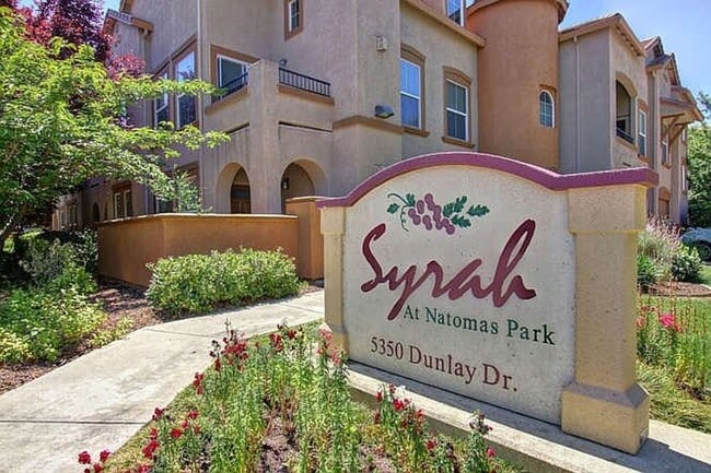 Building Photo - Move in Special- $500.00 off 2nd Month!  Two Bedroom & Two Bathroom Condo in Syrah at Natomas Park