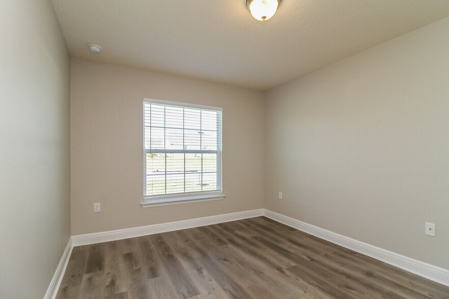 Building Photo - 509 Edith Dr