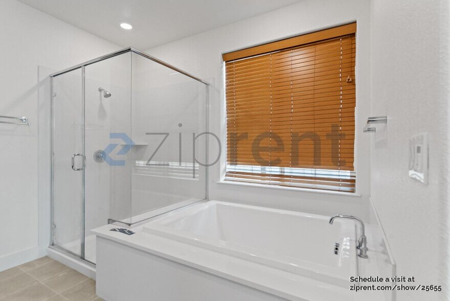 Building Photo - 6991 Seraphina Dr