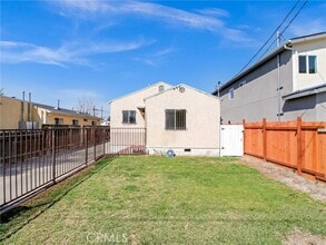 Building Photo - 1667 E 111th St