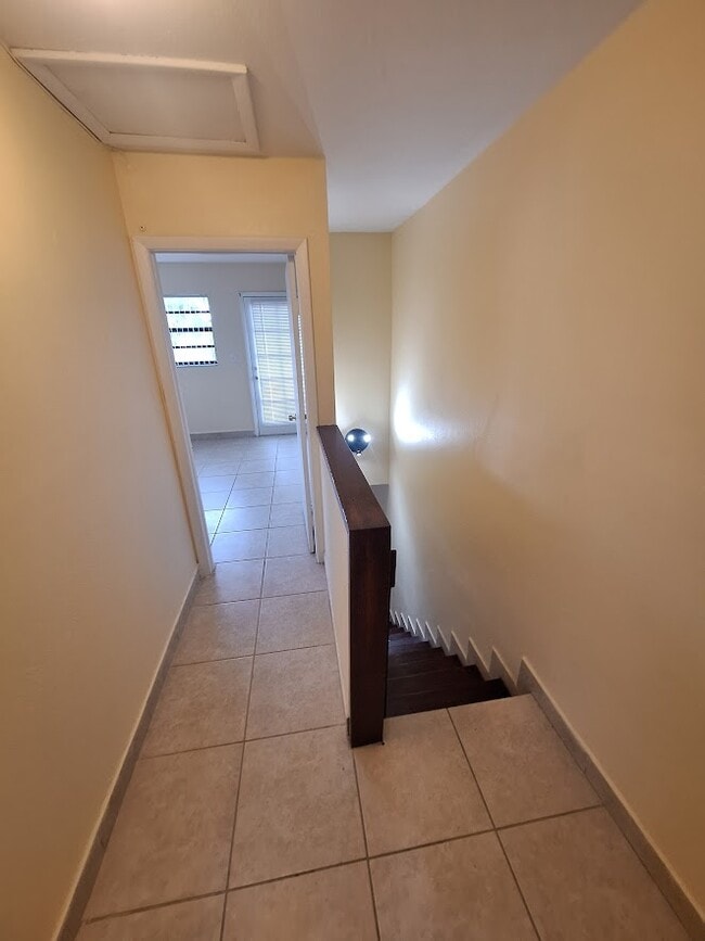 Building Photo - 5357 W 23rd Ct