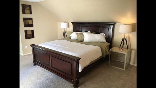 Building Photo - Charming 4BR House in Littleton