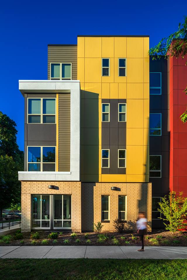 Building Photo - The Breese Apartments