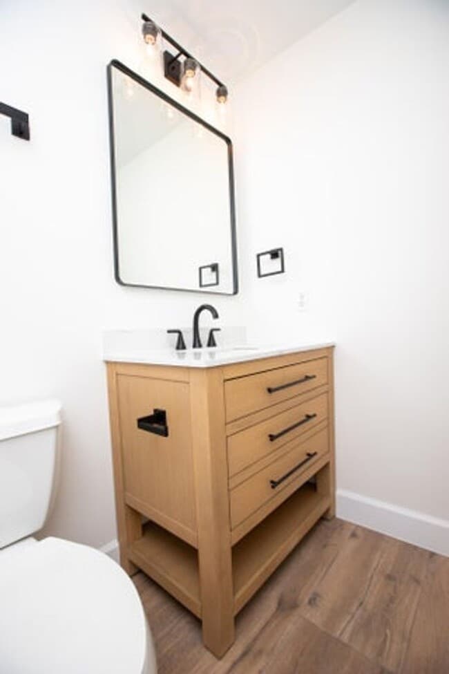 Building Photo - 10881 La Salinas Cir