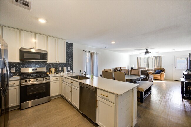 Building Photo - 18634 Scopello Dr