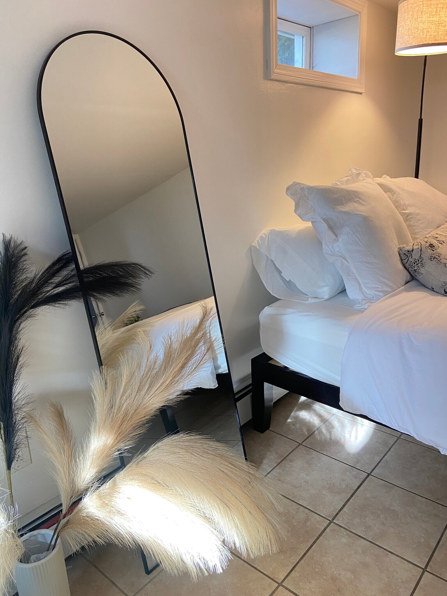 Building Photo - 256 Aqueduct Rd