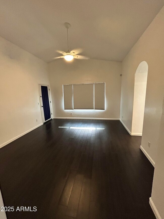 Building Photo - 855 N Quail Ln