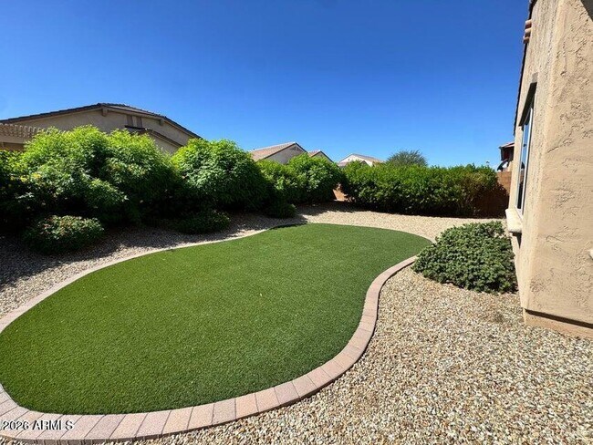 Building Photo - 25925 W Tonto Ln