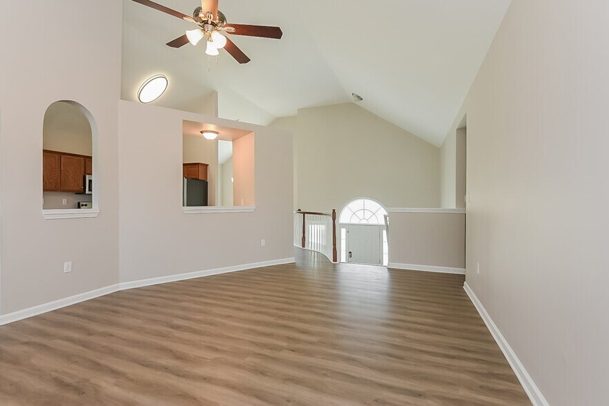 Building Photo - 4604 Reminisce Way