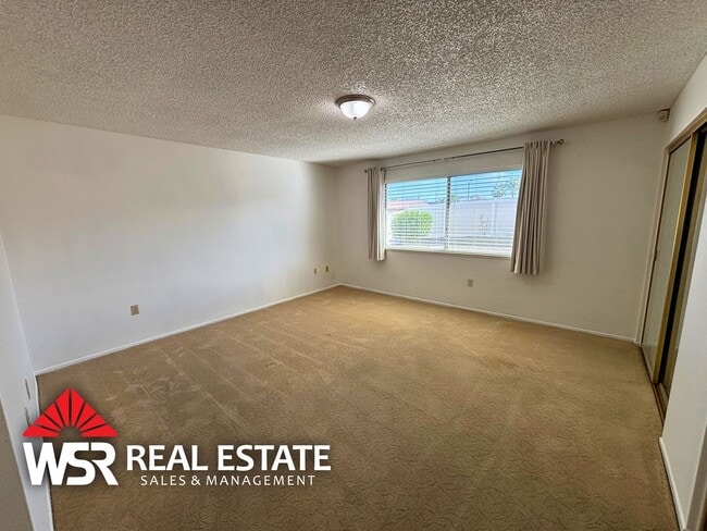 Building Photo - Sun City 55+ Community | 2 Bed, 2 Bath with Bonus Sunroom