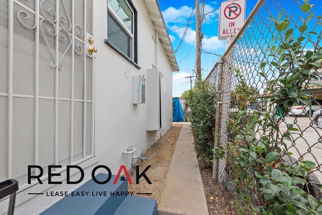 Building Photo - 1847 21st St