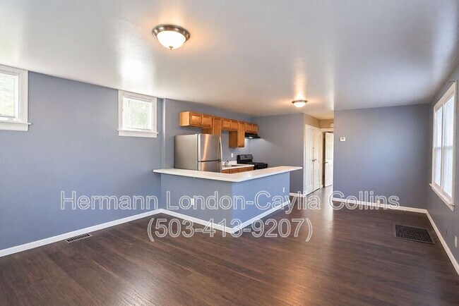 Building Photo - 5733 Albia Terrace