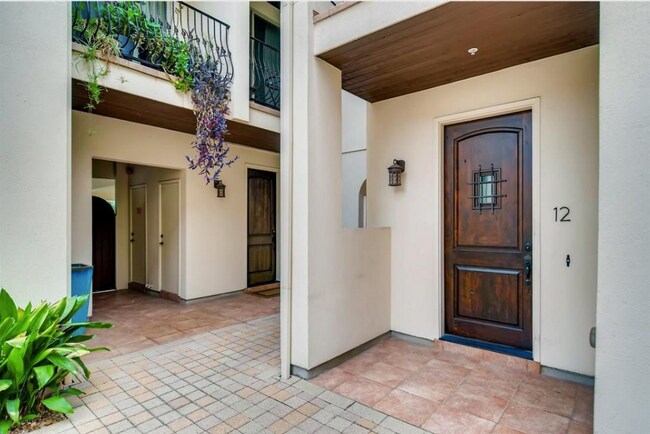Primary Photo - 2207 Pasadena Dr