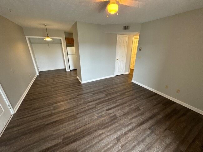 Building Photo - 4109 Blue Lick Ct