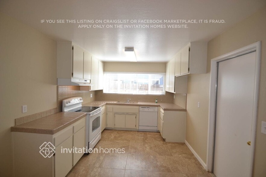 Building Photo - 6215 Longdale Dr